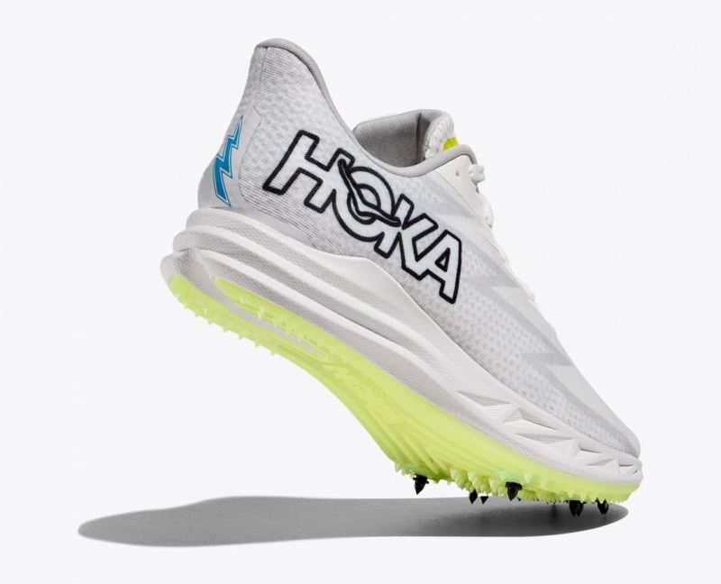 White HOKA Crescendo MD Men's Track Spikes | 97CYNXEHF