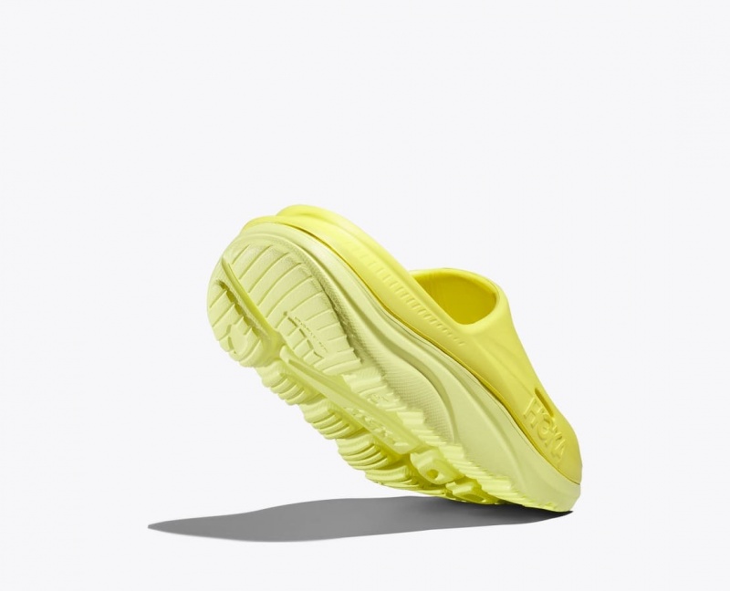 Yellow HOKA Ora Recovery 3 Kids' Slides | 39NDYURBX